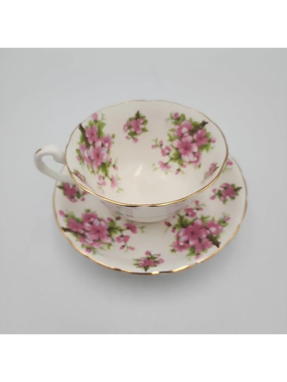 VINTAGE NEW CHELSEA STAFFS TEA CUP & SAUCER DELICATE SMALL PINK FLOWERS ENGLAND